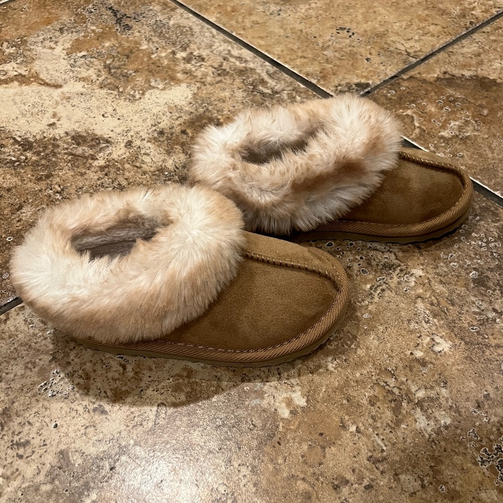 Target Tan Kids Slippers with Faux Fur